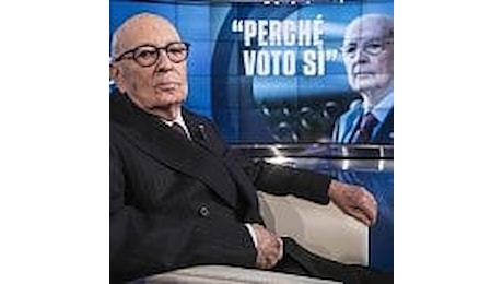 Napolitano: Sfida su referendum diventata aberrante. Renzi si giudica alle politiche