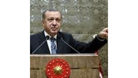 La Turchia approva il presidenzialismo di Erdogan: ad aprile referendum
