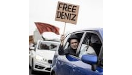 Turchia, l'appello per liberare il giornalista scomodo per Erdogan