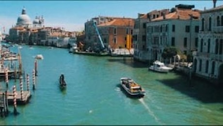 Venezia soffocata dai turisti: ora sperimenta il conta-persone per gli accessi