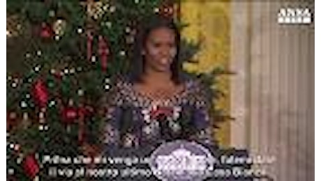 Ultimo Natale alla Casa Bianca: Michelle Obama si commuove