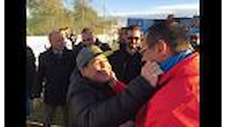 Napoli, Maradona abbraccia Sarri, emozioni azzurre a Castel Volturno