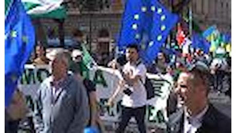 Trattati di Roma, politici in piazza: ''Costruiamo un'Europa federale''