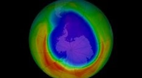 Qualcuno distrugge il buco dell'ozono. Ma gli scienziati non capiscono chi sia