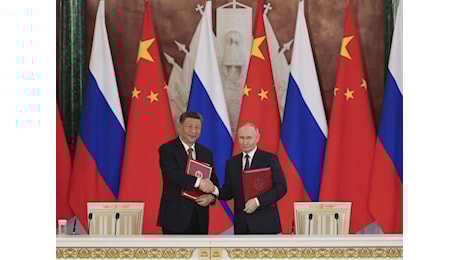 Putin e il caro amico Xi. Il guanto di sfida a Trump