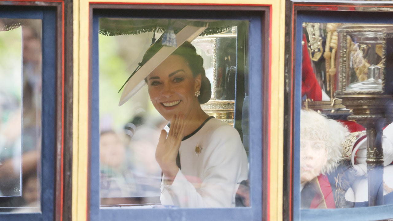 Kate Middleton, la più amata, è tornata: tutte le foto al Trooping The Colour 2024