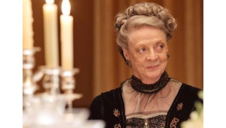 Addio a Maggie Smith, attrice da leggenda in Downton Abbey e Harry Potter