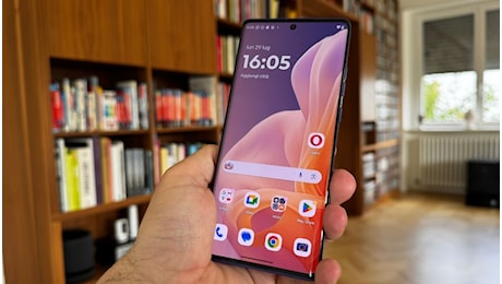 Moto G85, con lo sconto unico di Amazon lo paghi pochissimo