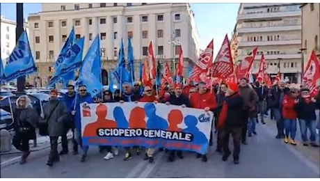 Sciopero, in migliaia al corteo a Padova. Michele De Palma: «Dalla crisi ne usciamo assieme, il Governo non lo capisce»