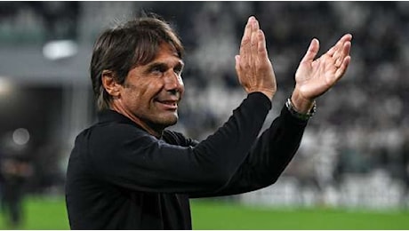 Conte: “Primi in classifica, tre mesi fa avrei fatto fatica a crederci. Contento di aver riacceso l’entusiasmo a Napoli”