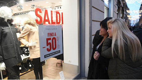 Saldi in Toscana al via il 4 gennaio. Shopping sicuro, ecco come