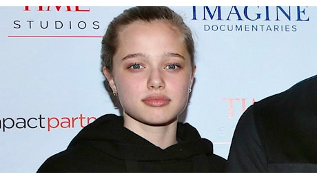 La figlia di Angelina Jolie e Brad Pitt cambia cognome a causa di «eventi dolorosi»