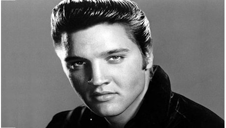 Elvis Presley avrebbe 90 anni, tanti auguri al re del Rock'n'roll e indimenticabile voce