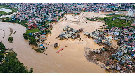 Nepal, inondazioni e smottamenti provocano una strage a Katmandu