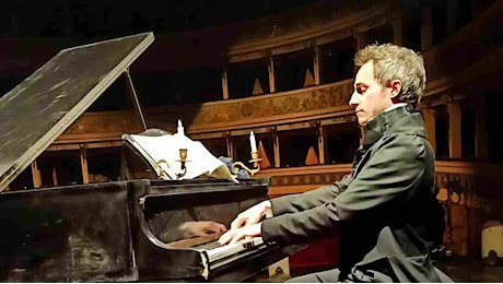 Io giovane pianista per la miniserie dedicata a Leopardi sulla Rai