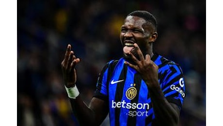 Inter-Torino 3-2, tripletta Thuram e Inzaghi sale