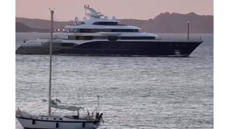 Tra Olbia e Porto Cervo gli yacht dei tre uomini più ricchi al mondo