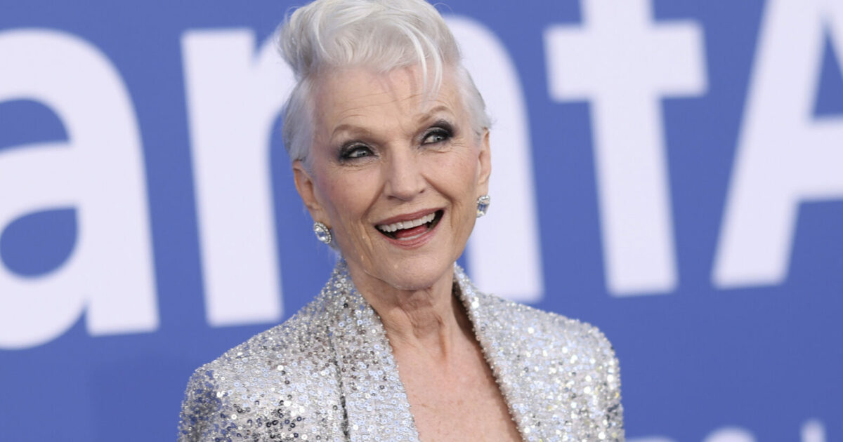 La storia di Maye Musk, mamma di Elon: da ragazza madre a supermodella