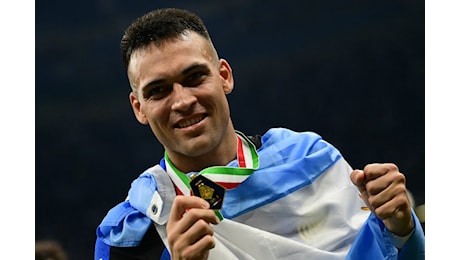 Lautaro Martinez consegna Premio Yashin: «L’obiettivo? Fare gol»