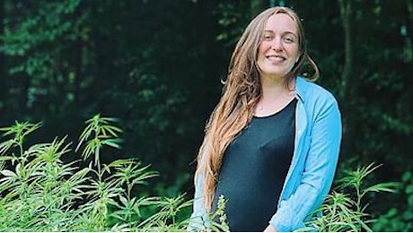 Stop alla cannabis light, l'europarlamentare Avs Cristina Guarda: «A me ha salvato la vita. In parlamento ci ripensino»