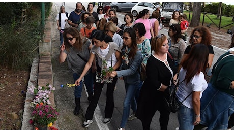 Castellabate, una panchina per ricordare Silvia Nowak: «Due mesi ancora senza giustizia»