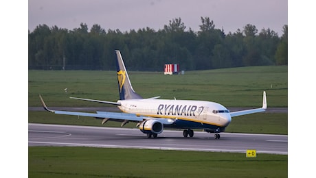 Problema su un volo Ryanair a Brindisi, allarme dal sistema di protezione dal fuoco