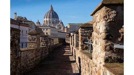 A Roma riapre il Passetto di Borgo. Visite guidate al passaggio sopraelevato sul quale scappavano i papi