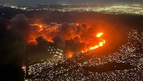 Incendi in California: la situazione e le ultime news - Video