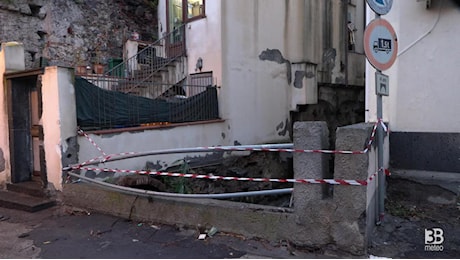 Meteo. Maltempo nel catanese, tronchi trascinati da torrente ad Acireale: