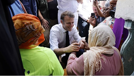 Macron e quella figuraccia a Mayotte: “Senza la Francia sareste nella m...”