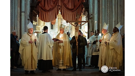 Il Giubileo 2025 aperto anche in Diocesi. L'augurio del Vescovo: «Chiesa di Cremona, canta, cammina ... e cucina