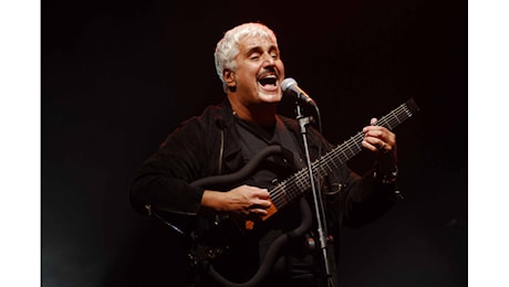 Una canzone inedita di Pino Daniele sarà suonata domani allo stadio Maradona prima della partita