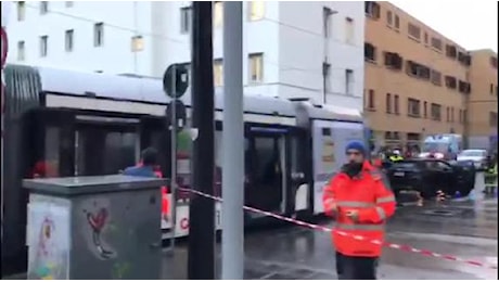 Firenze, l'incidente tra il tram e l'auto: nessun ferito