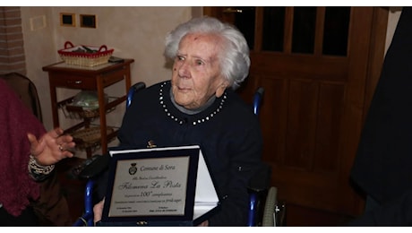 Sora – La maestra Filomena La Posta compie 100 anni, una targa per la neo centenaria