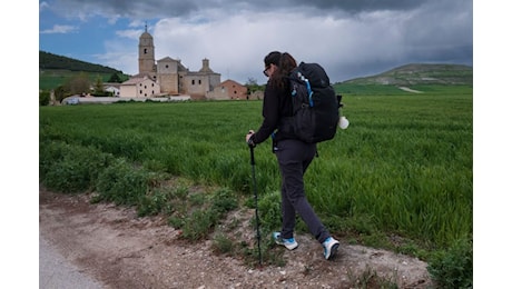 Molestie sessuali e pedinamenti sul Cammino di Santiago, le denunce di un gruppo di donne: Terrificante