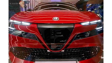 Alfa Romeo torna sui suoi passi e fa fuori l’elettrico? C’è l’idea per un motore mostruoso