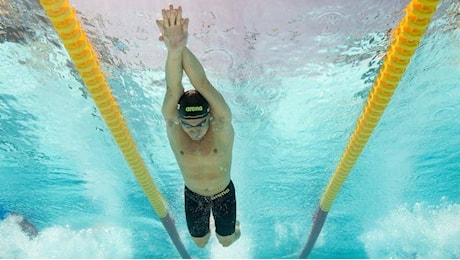 Coppa del Mondo di Nuoto, Razzetti fa il terzo posto nei 200 farfalla: è secondo podio per l’Italia