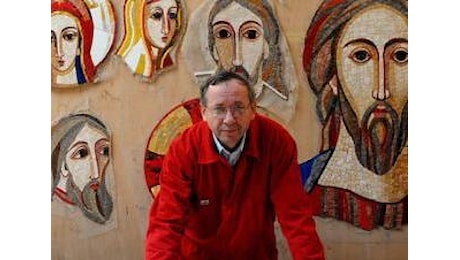 'Via i mosaici di padre Rupnik dalle chiese', la lettera delle vittime ai Vescovi del mondo