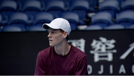 L'allenamento di Sinner a Melbourne per l'Australian Open con il figlio di una leggenda del tennis