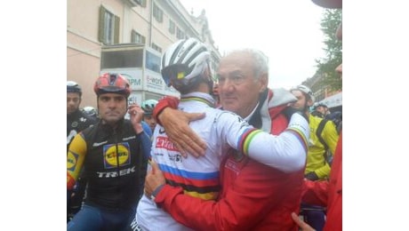 La pioggia ferma la Tre Valli, stop alla corsa maschile. Cedrine Kerbaol vince la gara femminile