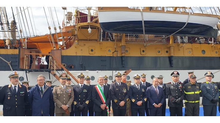 L'Amerigo Vespucci approdata a Palermo, visite già sold out - Giornale di Sicilia L'Amerigo Vespucci approdata a Palermo, visite già sold out - Giornale di Sicilia