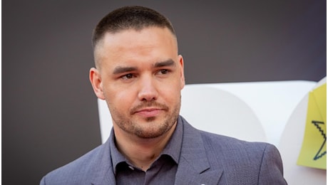 Morte Liam Payne, licenziati due dipendenti dell'hotel: l'accusa sulla droga e la smentita sulla cocaina