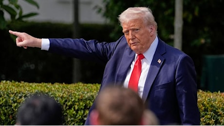 Stati Uniti, Trump ipotizza di sospendere i dazi sulle auto