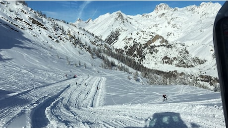 IL METEO DEL WEEKEND / Freddo, Foehn e neve sui confini alpini fino a Natale