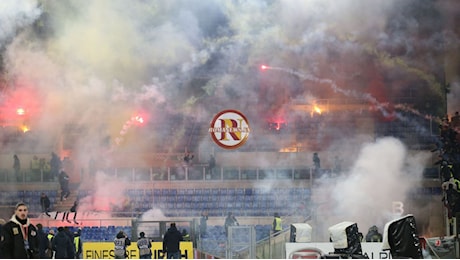 Roma-Lazio, caos fuori dall’Olimpico prima del derby: cosa sta succedendo