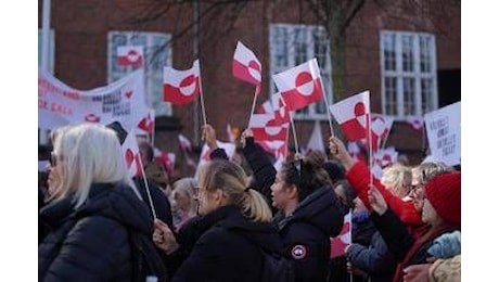 Groenlandia, la premier danese contro Trump: Non si può spiare un alleato