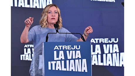 Meloni 'stringe bulloni' centrodestra: Posta è alta, no egoismi