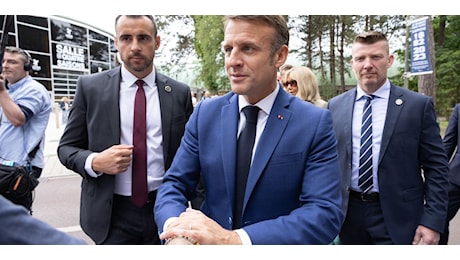 L’accozzaglia di Macron ce l’ha fatta: la Francia ostaggio del rosso Mélenchon