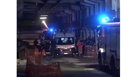 Napoli, crollo a Scampia: sale a due il bilancio dei morti, tredici feriti