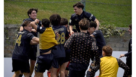 Juventus Under 20, che eleganza! Il gesto dei ragazzi di Magnanelli è virale sul web
